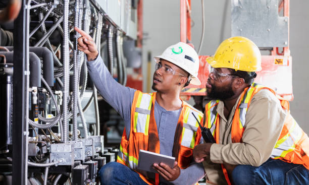 Best Electrical Contractors for Businesses  in Pittsfield, IL